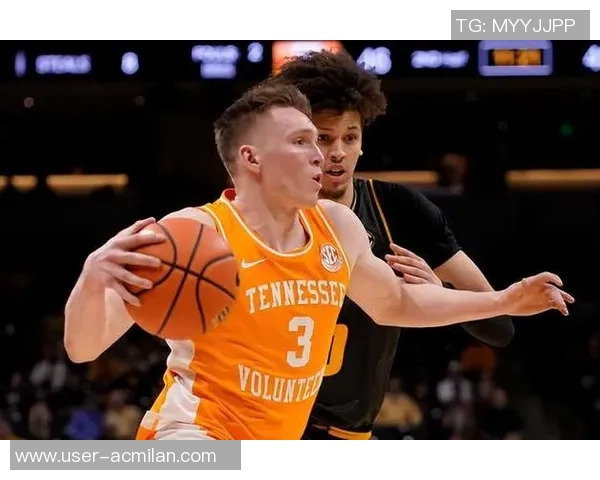 佩贾儿子在NCAA赛场展现高效表现16投11中斩获26分5篮板并送出5次失误